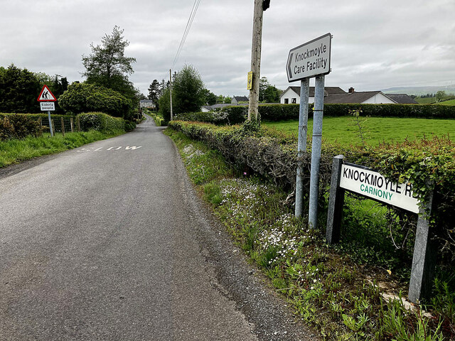Knockmoyle Road, Carnony