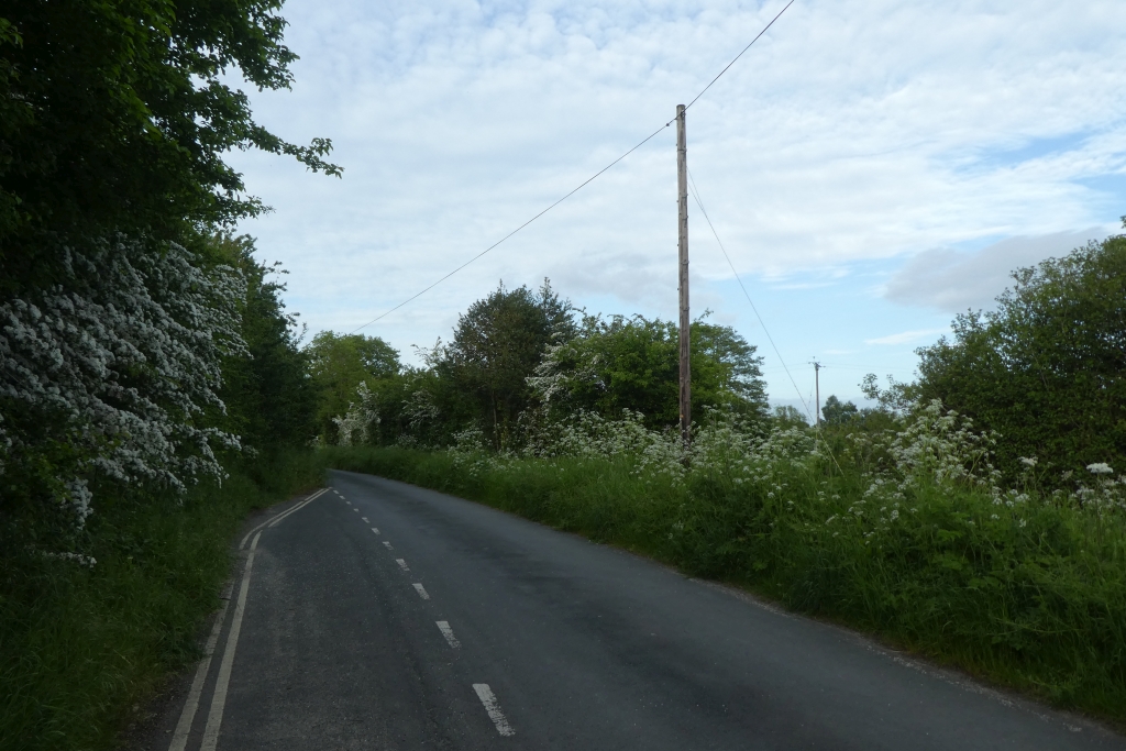 passing-place-on-hagg-lane-ds-pugh-cc-by-sa-2-0-geograph-britain