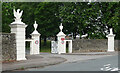 Gate piers, Charlton Kings