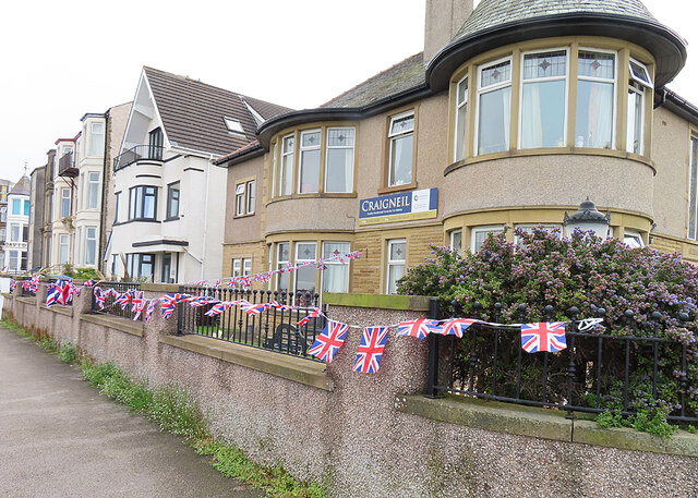 Coronation Bunting © Anne Burgess :: Geograph Britain and Ireland