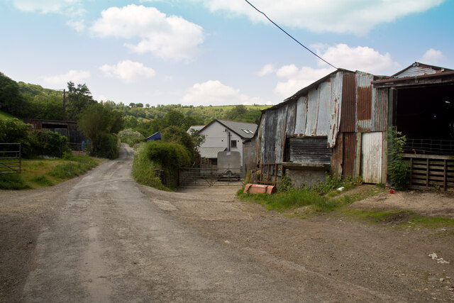 A country road passing through Higher Bableigh Farm