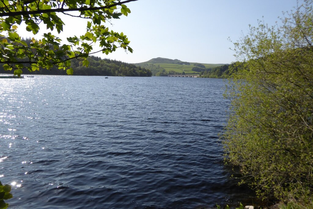 Ladybower Reservoir © Philip Halling cc-by-sa/2.0 :: Geograph Britain ...