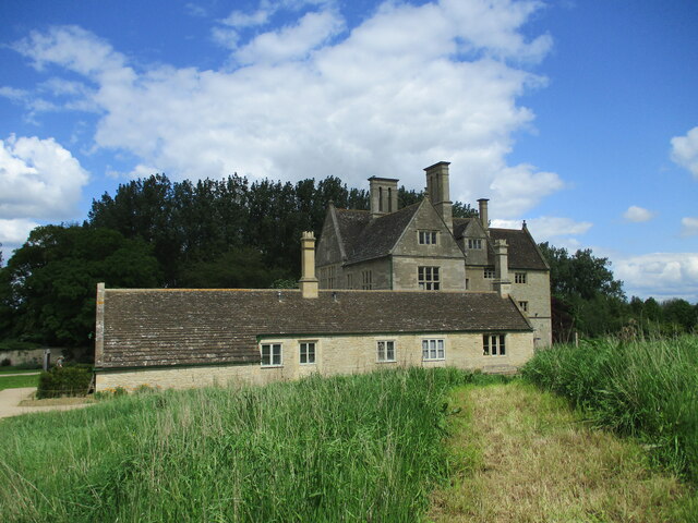 Lyveden Manor House (National Trust) © Martin Dawes :: Geograph Britain ...
