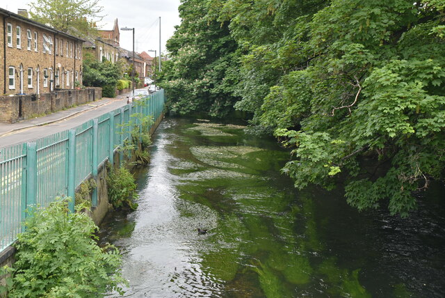 River Wandle N Chadwick Cc By Sa 2 0 Geograph Britain And Ireland   7501052 B1678f19 