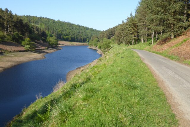 Road and Howden Reservoir