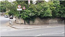 SE2735 : Boundary wall of Manor Court at junction of Spring Road and Cardigan Road by Roger Templeman