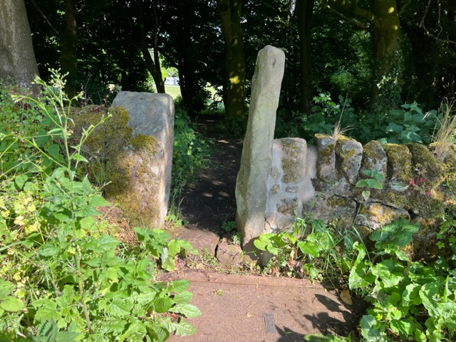 Stone Stile, Birchover © Jayne Tovey cc-by-sa/2.0 :: Geograph Britain ...