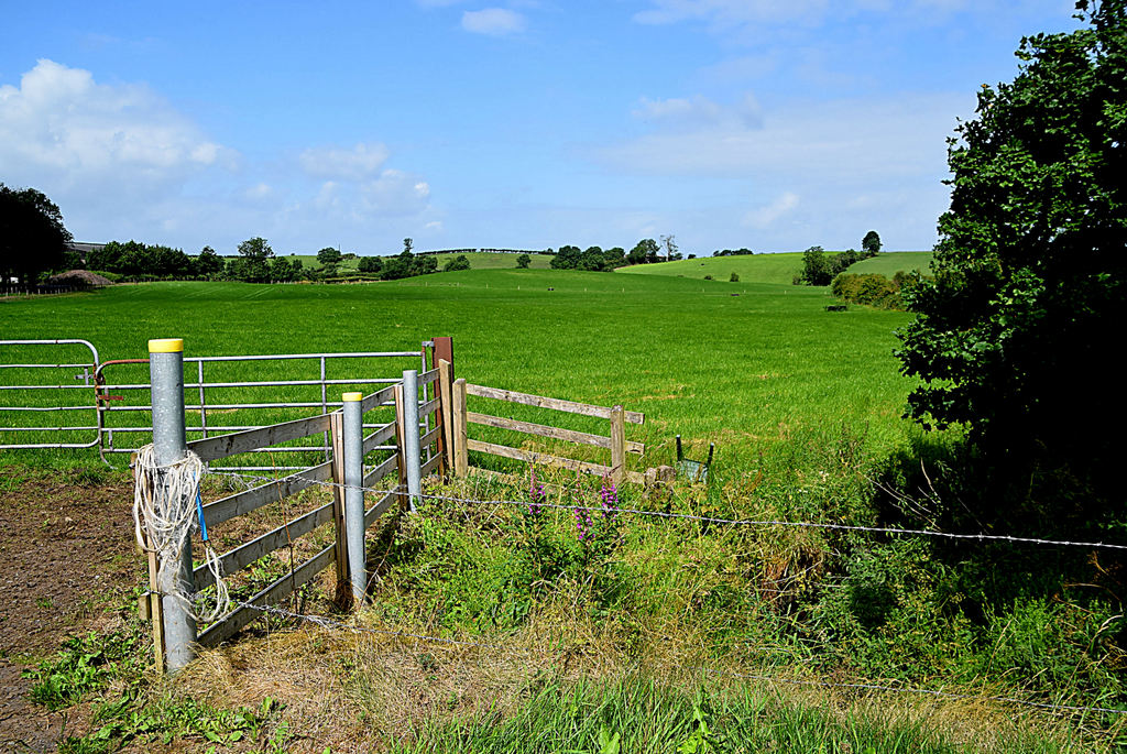 Tullyrush Townland © Kenneth Allen cc-by-sa/2.0 :: Geograph Britain and ...