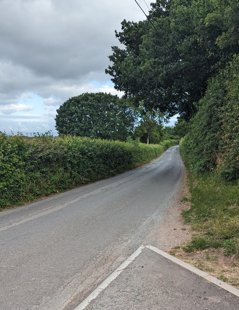 NW along Garway Common Road,... © Jaggery cc-by-sa/2.0 :: Geograph ...