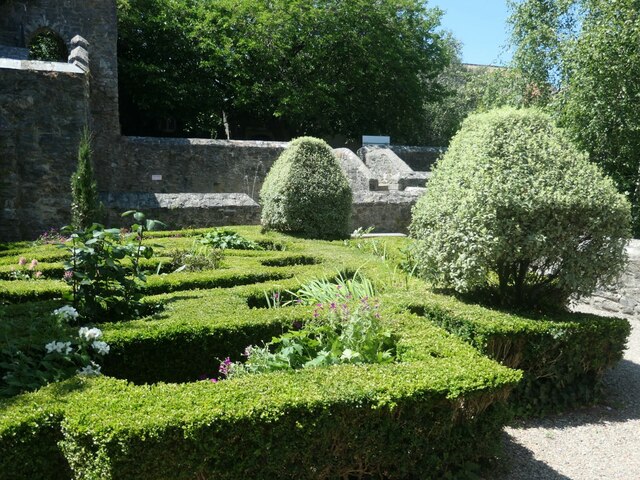 Knot Garden The Elizabethan Gardens © Christine Johnstone Cc By Sa