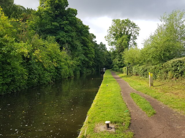 Staffordshire & Worcestershire Canal... © Jeff Gogarty cc-by-sa/2.0 ...