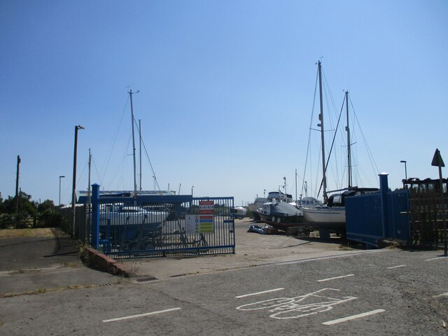 Entrance to Yacht Haven Fosdyke ... © Martin Dawes :: Geograph Britain ...