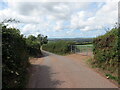 Llwybr yn gadael yr heol / Path exiting the road