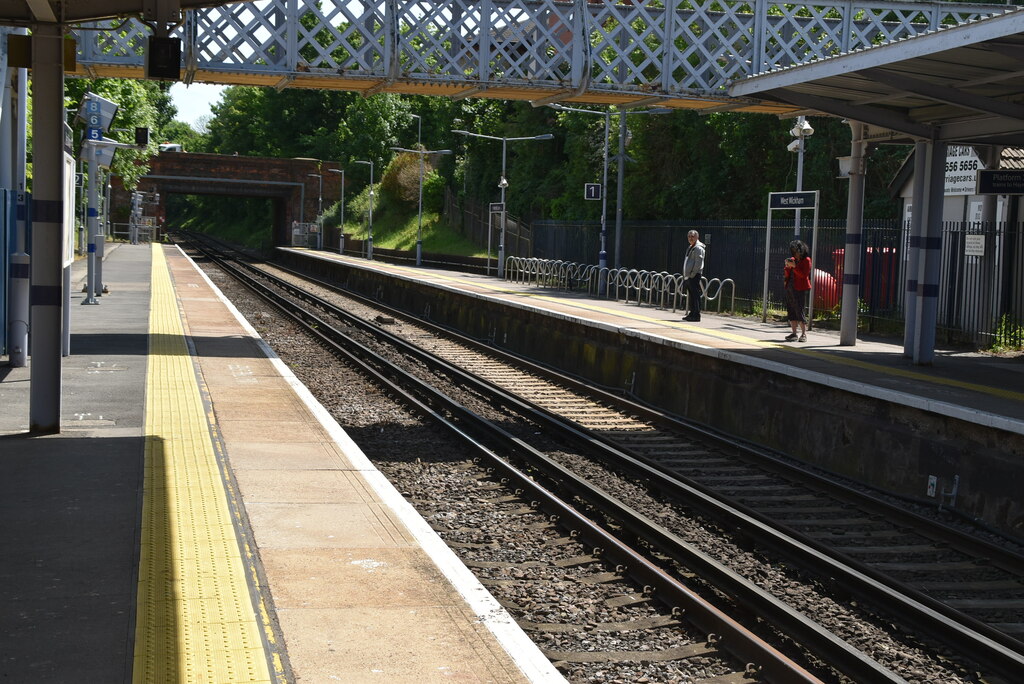 West Wickham Station © N Chadwick Geograph Britain and Ireland