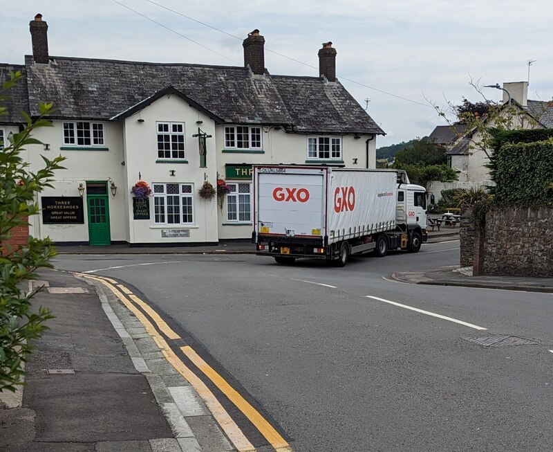 gxo-articulated-lorry-pillmawr-road-jaggery-cc-by-sa-2-0