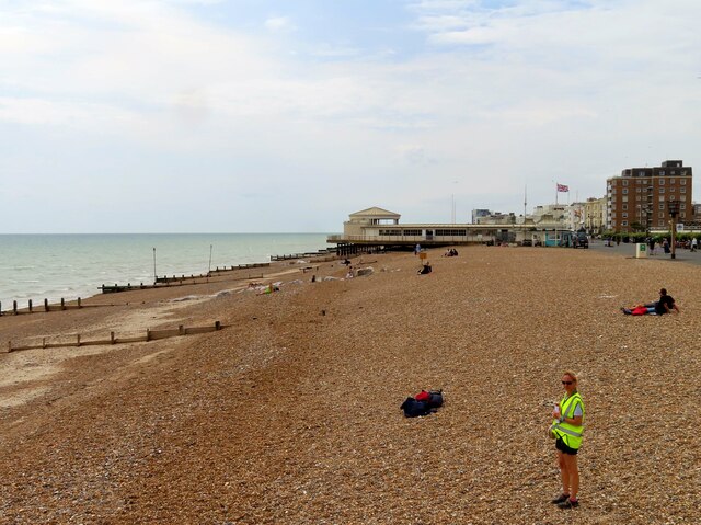 The beach and Lido in Worthing © Steve Daniels :: Geograph Britain and ...