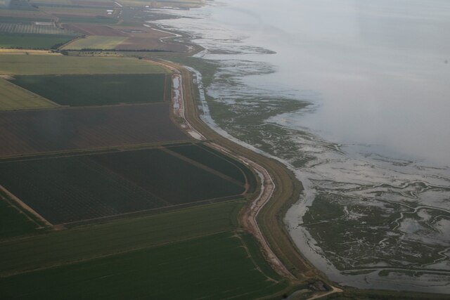 Coast and saltmarsh east of Leverton:... © Chris cc-by-sa/2.0 ...