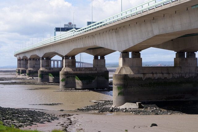 The Prince of Wales Bridge © Stephen McKay cc-by-sa/2.0 :: Geograph ...