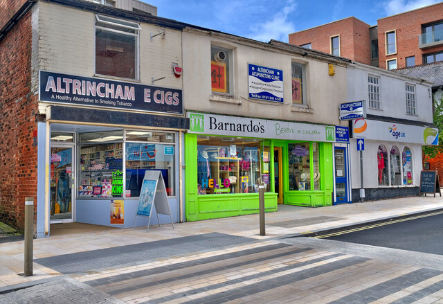 Altrincham Shops 5 © Anthony Oneil Cc By Sa20 Geograph Britain