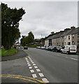 SH5770 : Ffordd Caernarfon (A4087), Bangor by habiloid