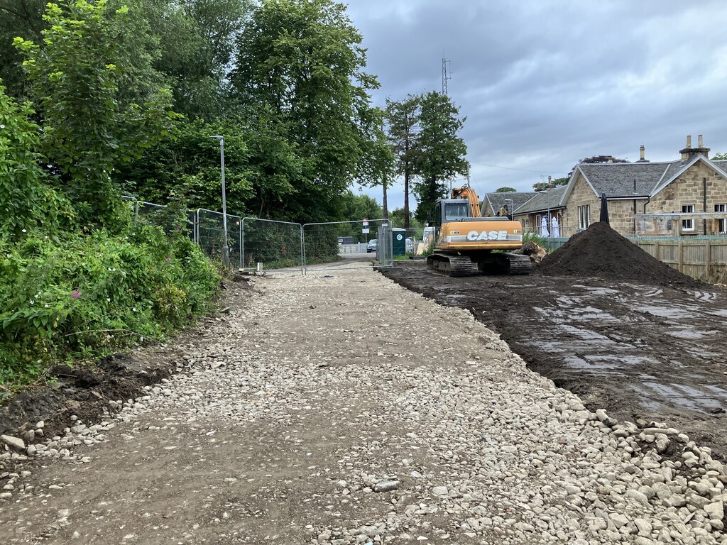 new-build-driveway-dave-thompson-geograph-britain-and-ireland