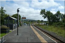 SH5727 : New stop markers at Pensarn station by DS Pugh