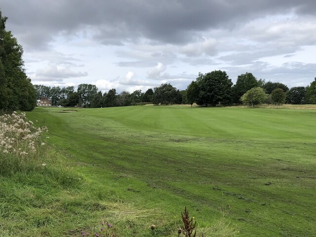 Grangemouth Golf Club © Richard Webb :: Geograph Britain and Ireland