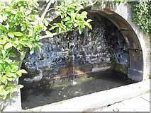 SE0661 : Parcevall Hall: arched fountain by Stephen Craven