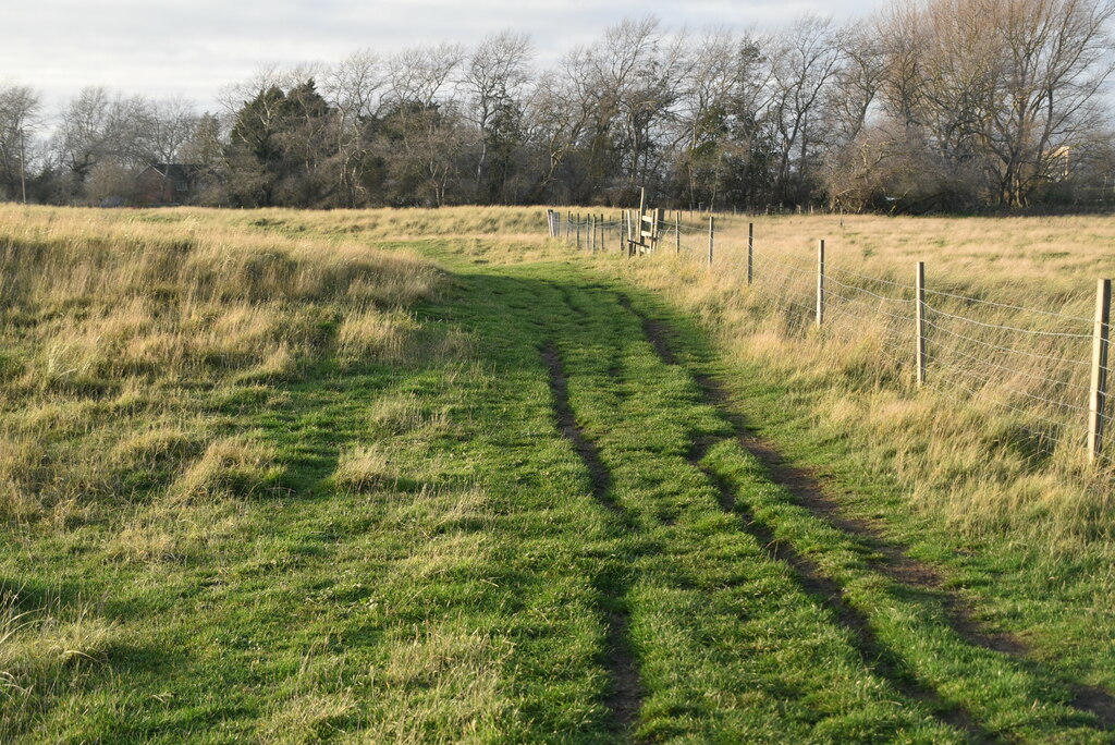 Stour Valley Walk © N Chadwick :: Geograph Britain and Ireland