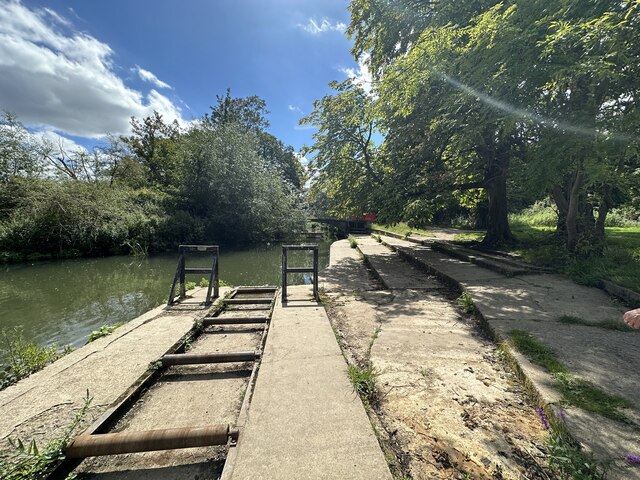 Stilling basin of the Weir at Parson's Pleasure, River Cherwell