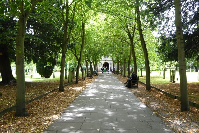 path-to-holy-trinity-church-philip-halling-cc-by-sa-2-0-geograph