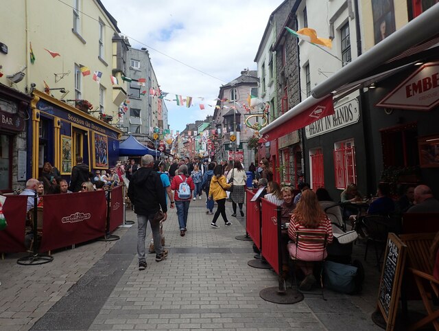 Quay Street, Galway © Marathon :: Geograph Ireland