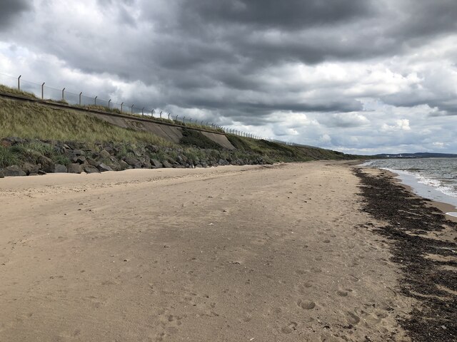 Ardeer Beach © Richard Webb :: Geograph Britain and Ireland