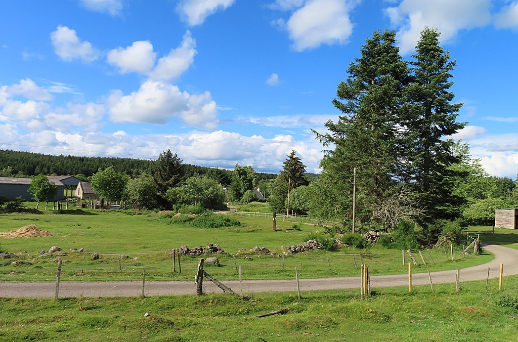 Shannel Farm © Anne Burgess :: Geograph Britain and Ireland