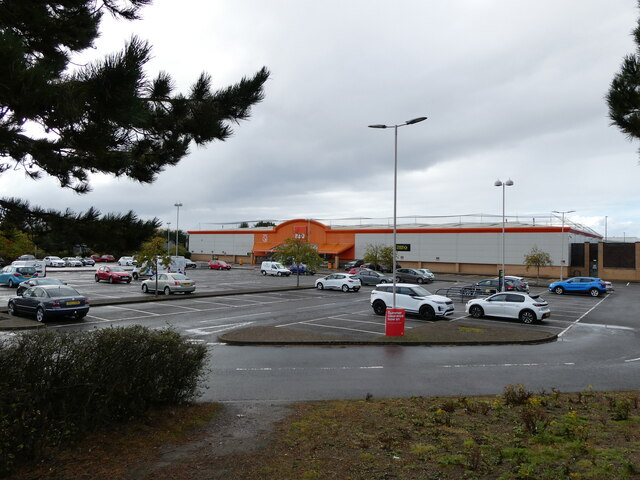 B&Q, Ayr © Billy McCrorie :: Geograph Britain And Ireland