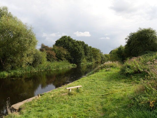 The Selby Canal between the East Coast... © habiloid cc-by-sa/2.0 ...