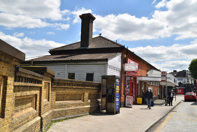 Grove Park Station © N Chadwick :: Geograph Britain and Ireland