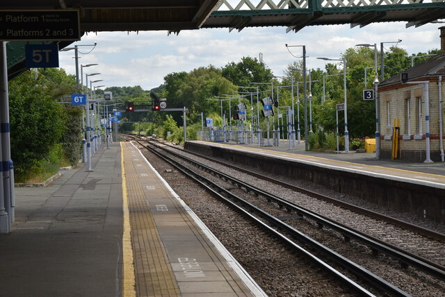 Grove Park Station © N Chadwick :: Geograph Britain and Ireland