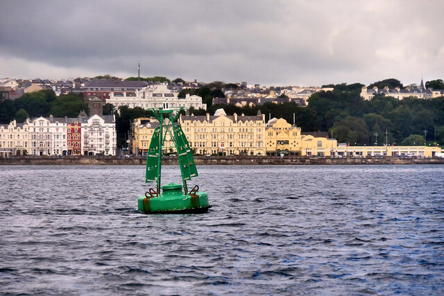 Starboard Lateral Mark in Douglas Bay © David Dixon cc-by-sa/2.0 ...