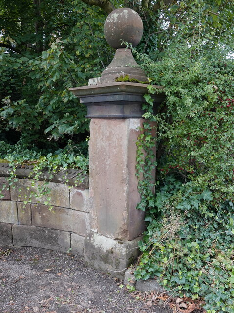 Stone pillar by the entrance to Puddington Hall