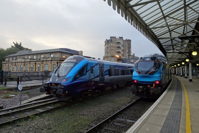 trains-in-the-scarborough-bay-ds-pugh-cc-by-sa-2-0-geograph