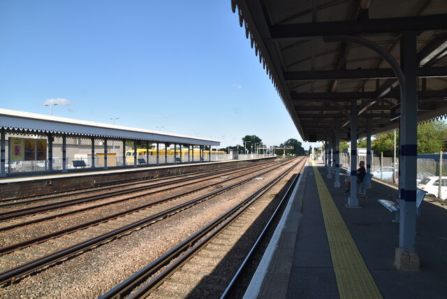 Paddock Wood Station © N Chadwick :: Geograph Britain and Ireland