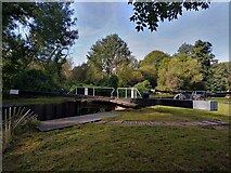 SU6770 : Burghfield Lock by Oscar Taylor