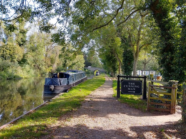 Towing path by Kennet and Avon Canal © Oscar Taylor :: Geograph Britain ...