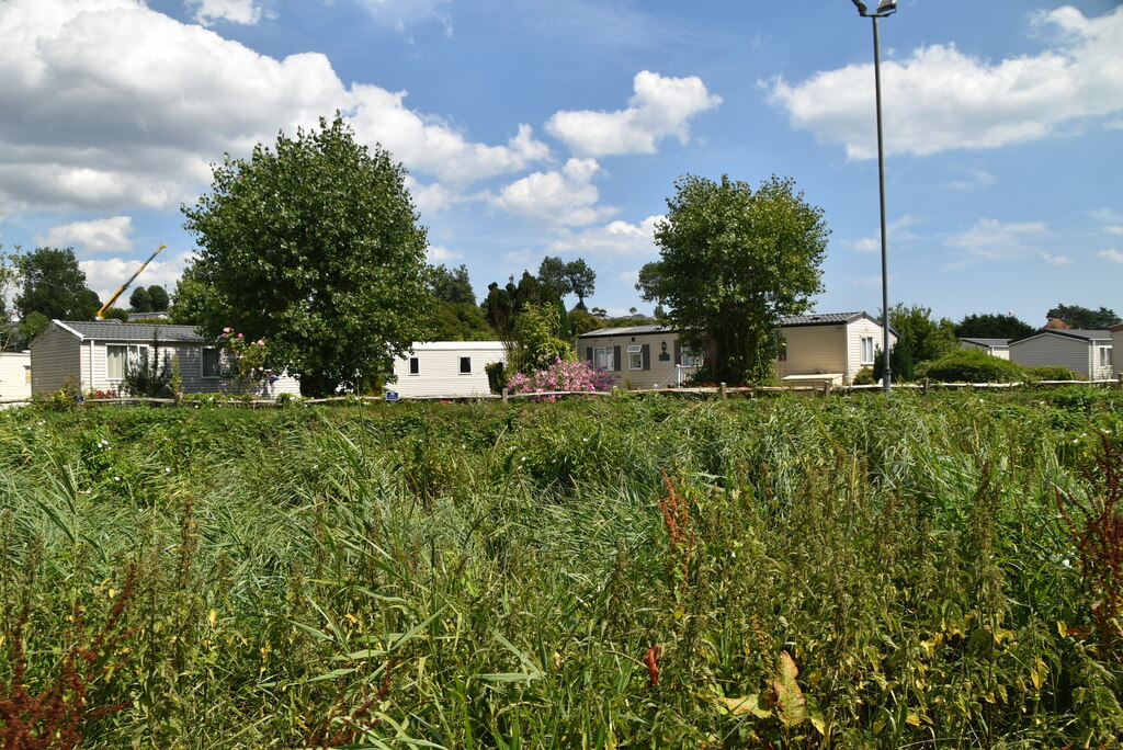 Combe Haven Holiday Park © N Chadwick Geograph Britain and Ireland