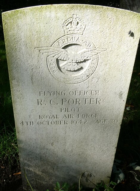 Great Bircham Churchyard: CWGC grave... © Basher Eyre cc-by-sa/2.0 ...