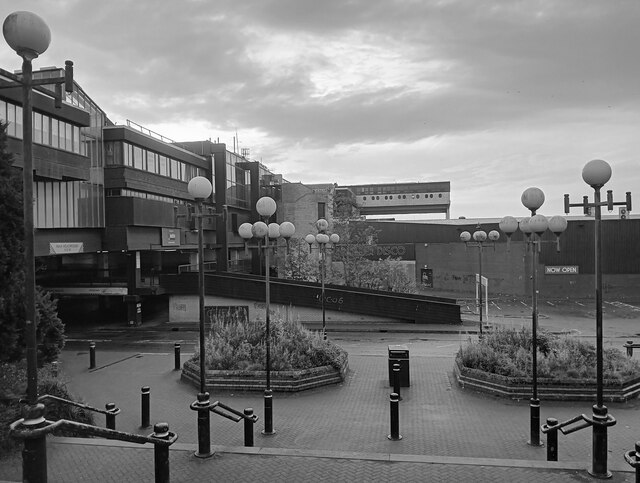 Cumbernauld Town Centre © David Bremner cc-by-sa/2.0 :: Geograph ...