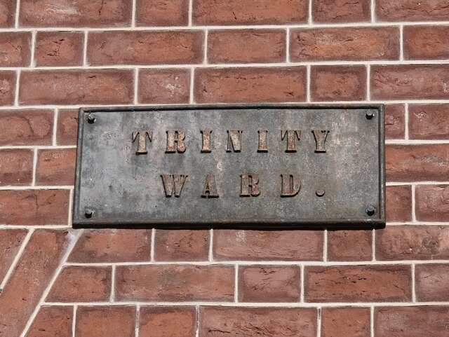 Trinity Ward boundary marker, Merrion Square North