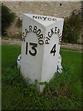SE8682 : Old milepost by Chris Minto