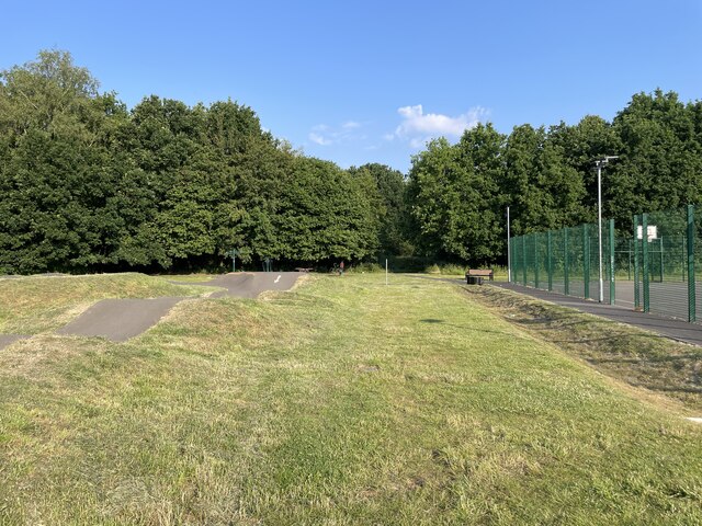 Moor Road recreation ground © Mr Ignavy cc-by-sa/2.0 :: Geograph ...